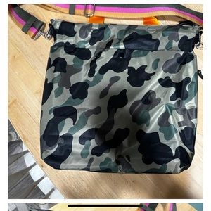 Shorty love wonder crossbody bag